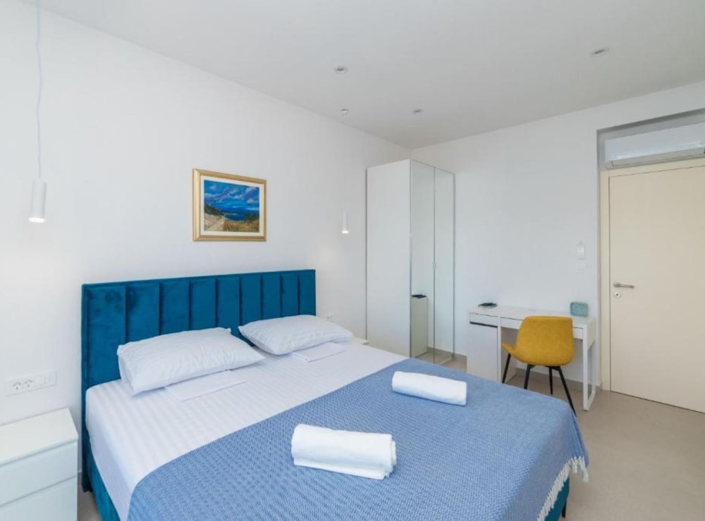 Luxury Villa Navis