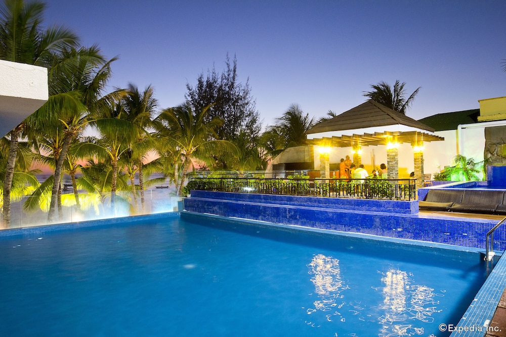 Crown Regency Beach Resort, Boracay Island - 21