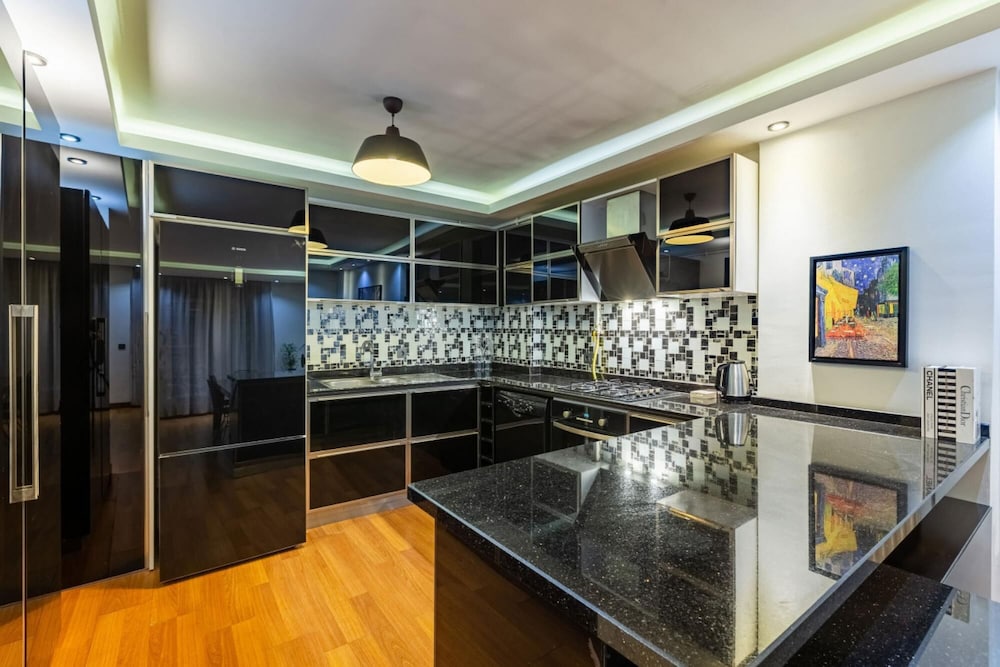 Phenomenal Duplex Flat Near Nisantasi in Besiktas