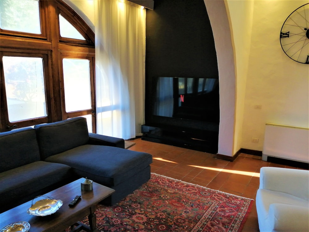 Villa Gaudia, Luxury Villa with pool, A-C photo 3