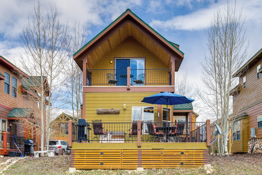Riverfront Cabin, 4 Mi to Granby Ranch view 2