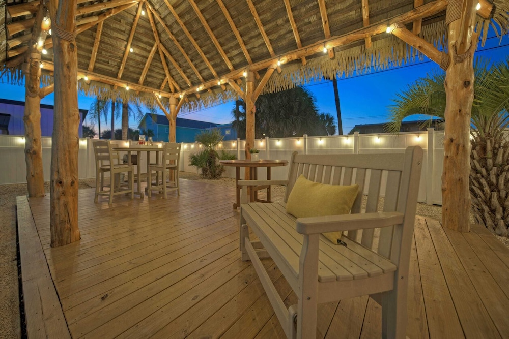 Seaglass Landing Private Pool, Cabana, & Near Port Aransas Beaches