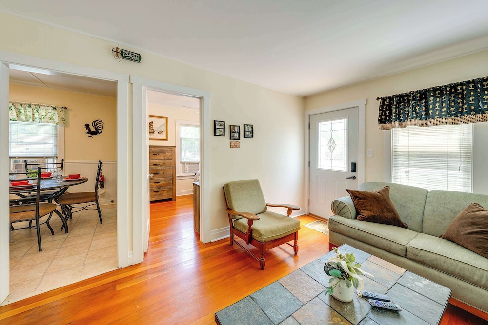 Como Cottage - Stay for 6!