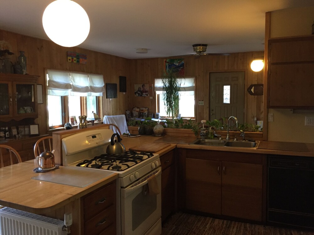 Artha Bed and Breakfast - Property Image 12