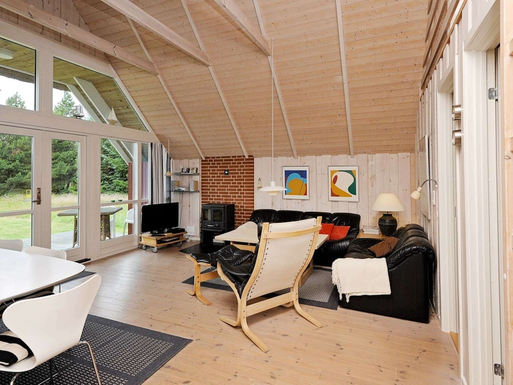 6 Person Holiday Home in Blavand