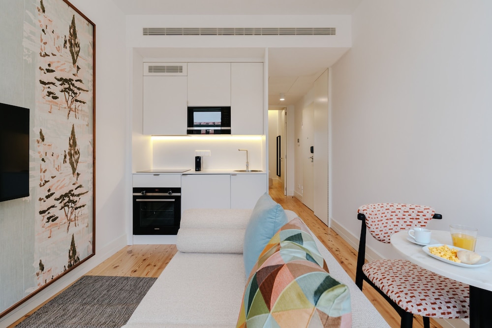 Feel Porto Cl Rigos Charm Flat 2 3