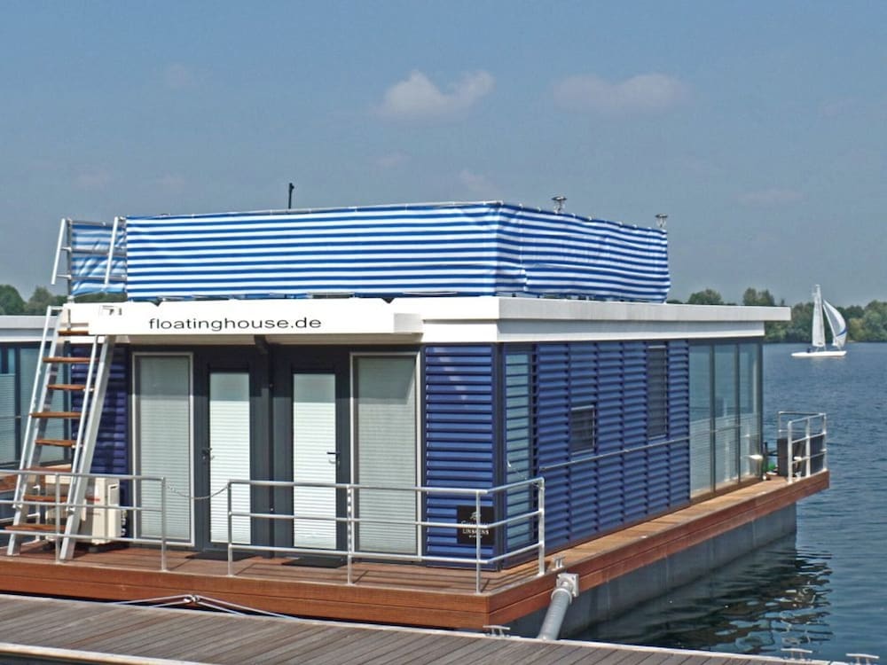 Hausboot am Xantener Nordsee