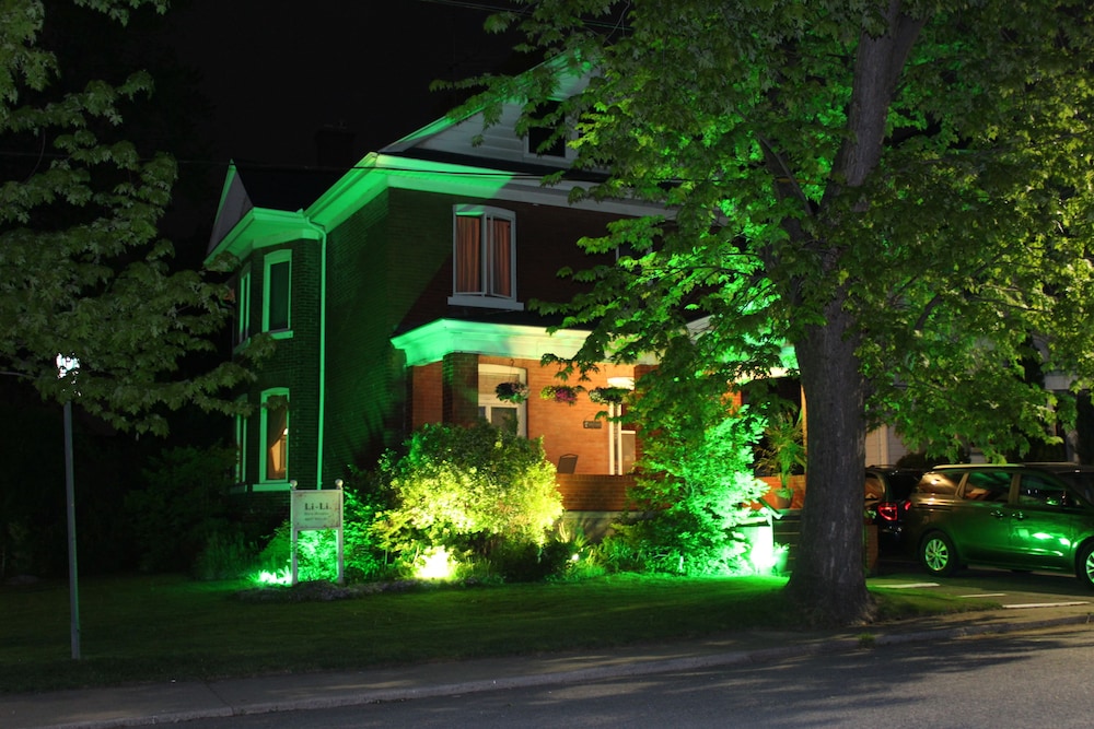 Li-Li Bed & Breakfast