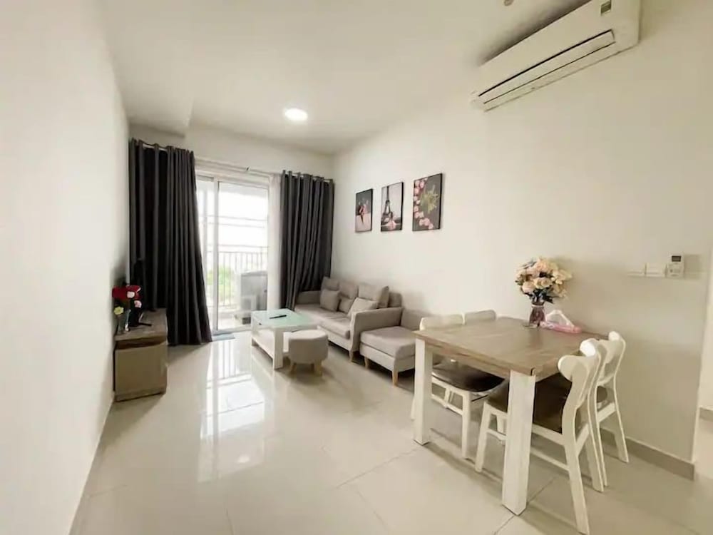 Sunrise City View Apartment