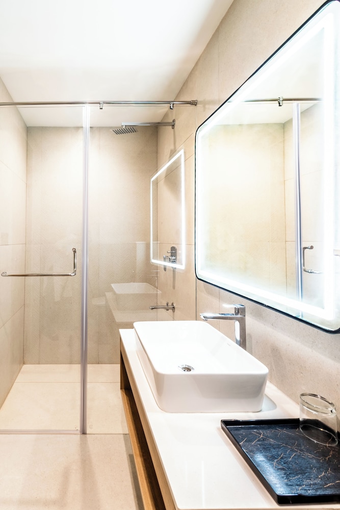 Hotel Lenexa By Bestinn Leisure