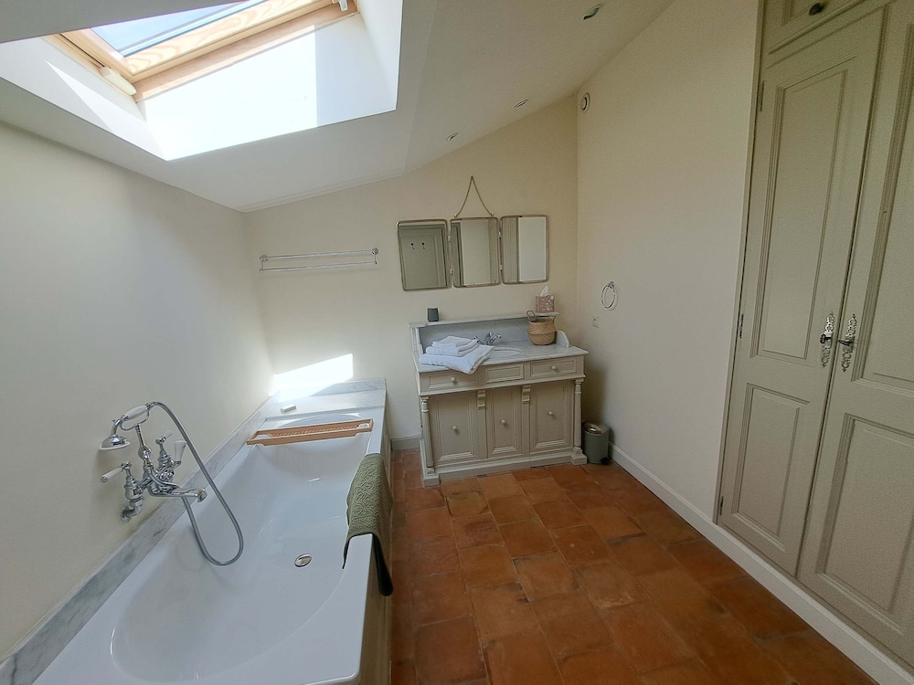 Villa Maillane 18th Century Residence Completely Renovated