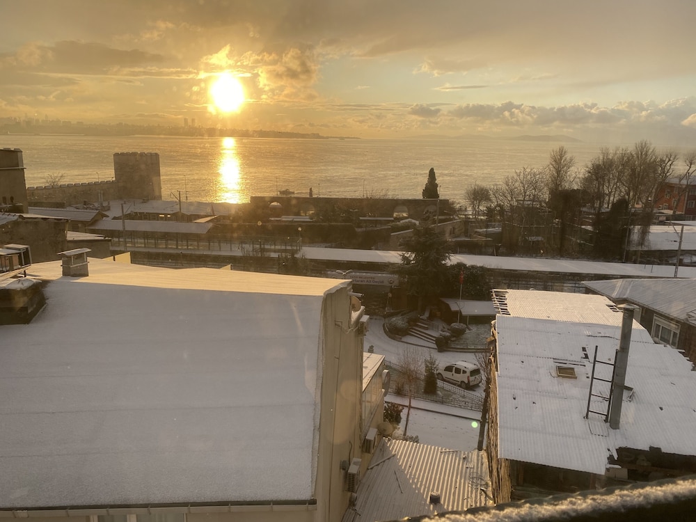 Spinel Hotel - Image 79