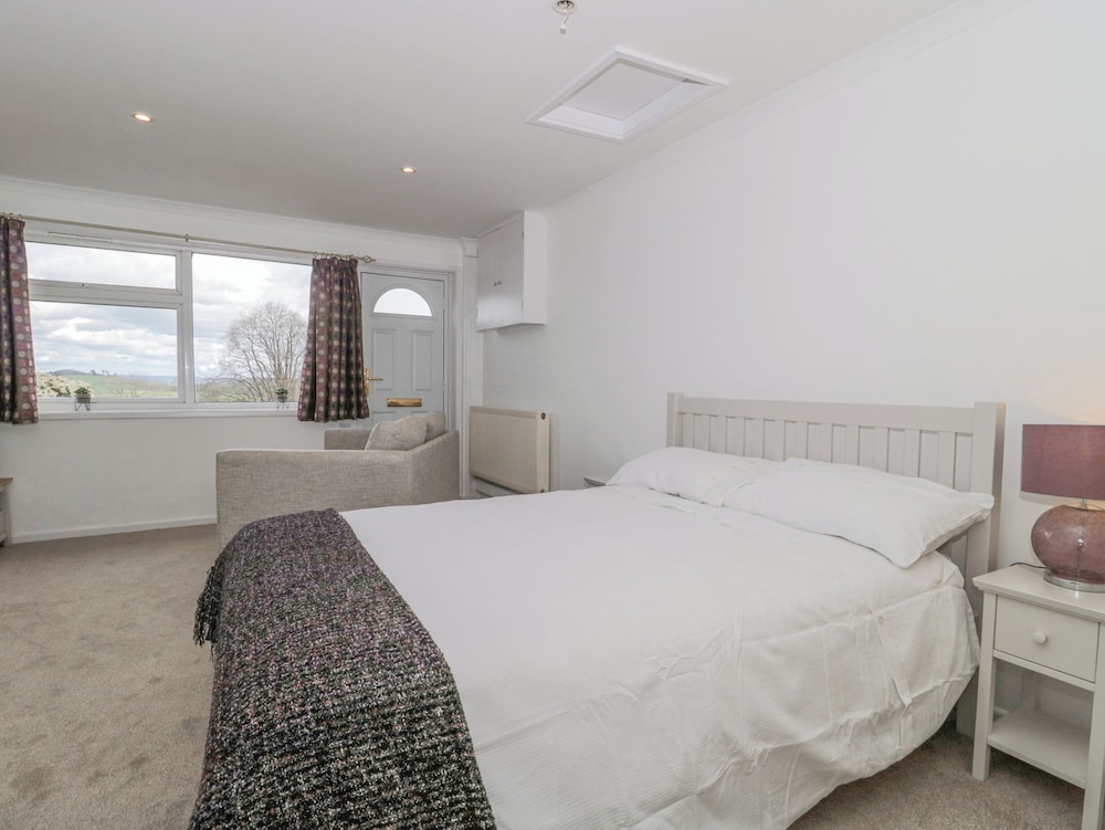 27 Fernhill Heights
