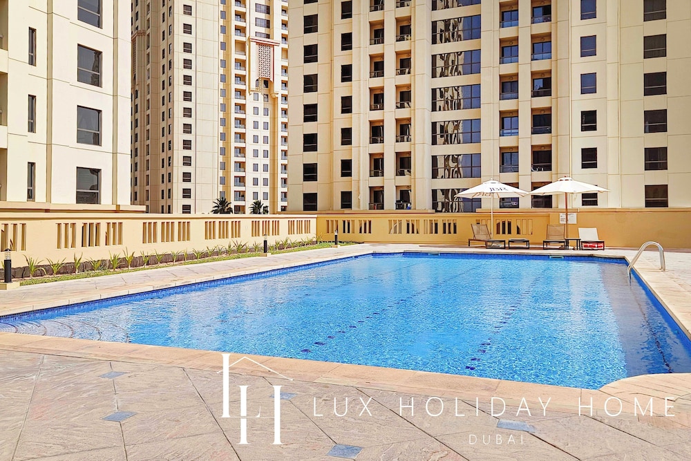 LUX The JBR Central Suite