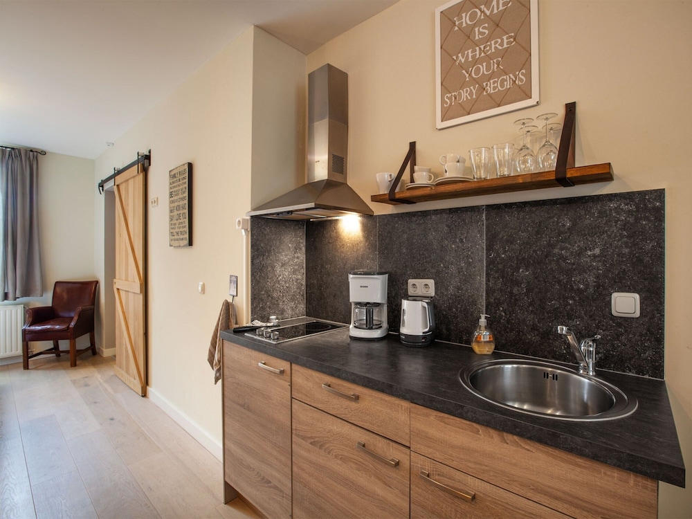 Ground Floor Romantic Apt in Valkenburg