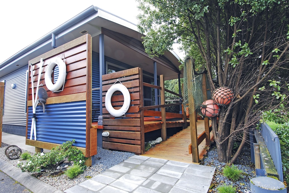 Strahan Bungalows