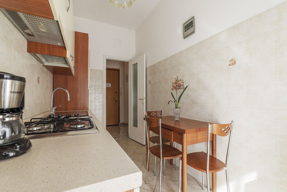 Aurelio Apartment Near the MM Ubaldi