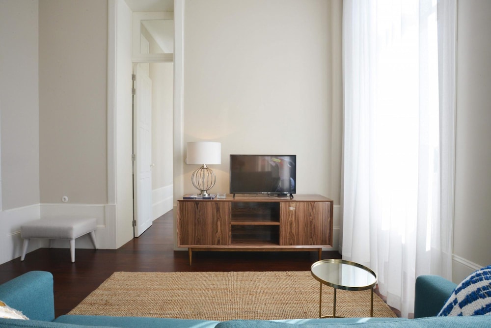 Market 2A in Oporto With 2 Bedrooms and 2 Bathrooms view 5
