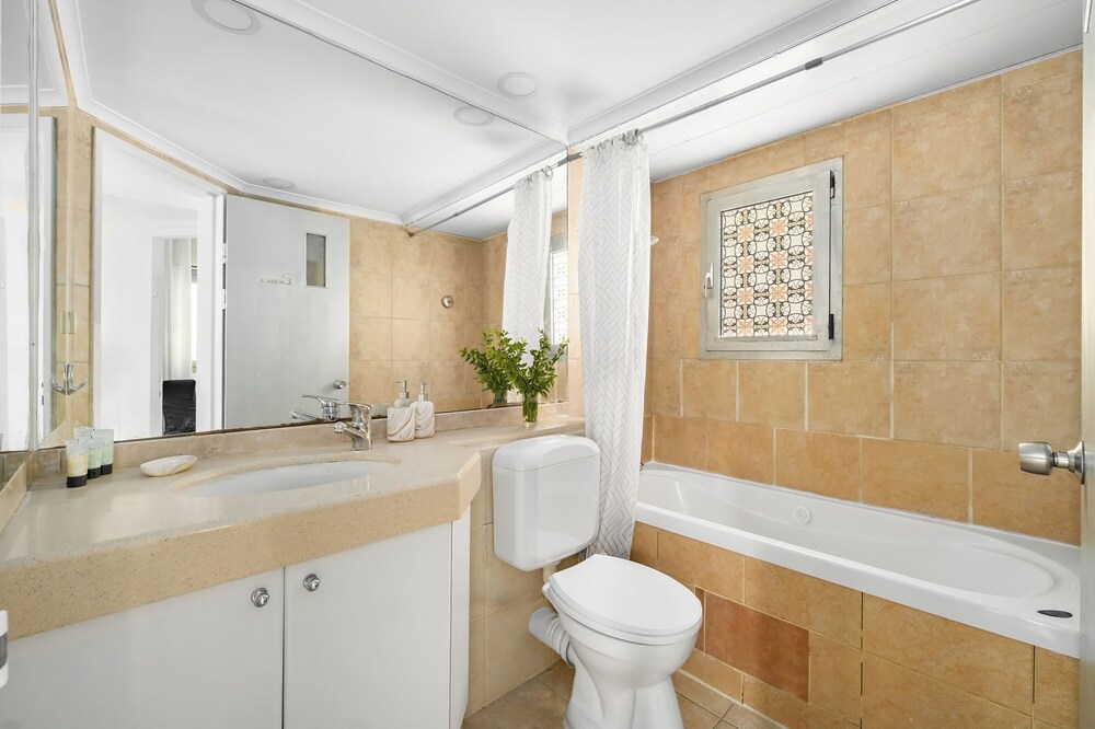Royal Park Resort Apt 62 by Sea N' Rent