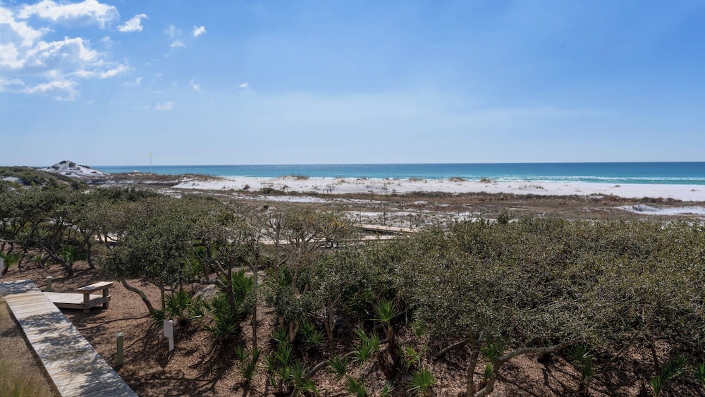 Watersound Beach Retreat Pool & Gulf Views + Free Attraction Tickets!