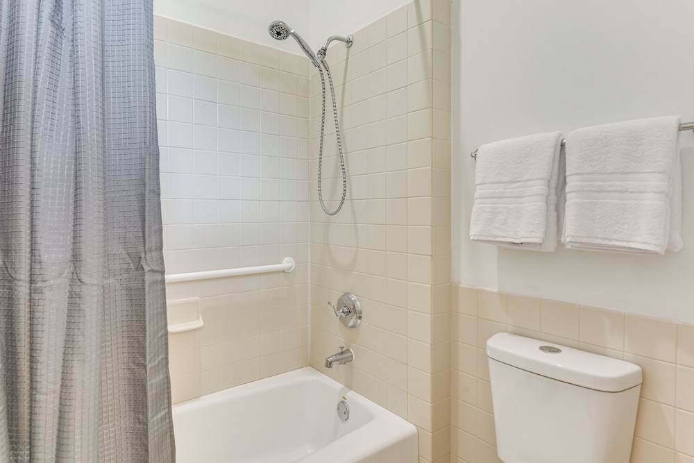 2 Mi to Beach: Luxe PCB Escape w/ Outdoor Space!