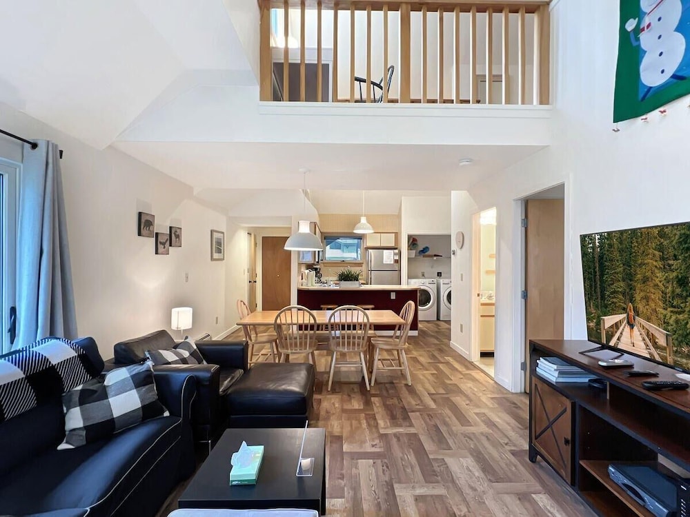 Woods Village 43