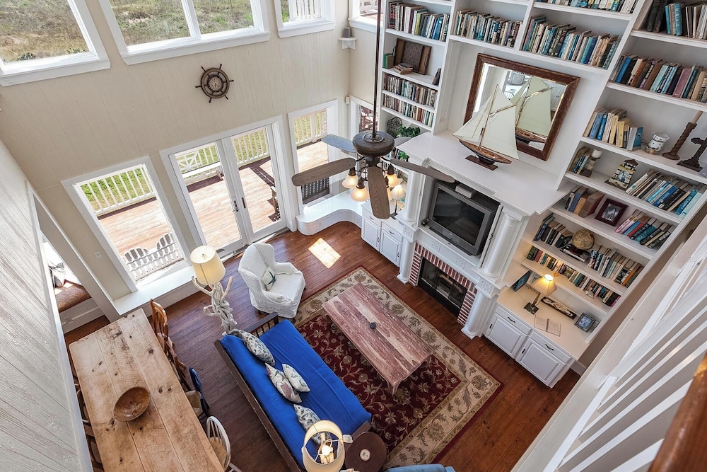 Breakers Pointe by Ryson Vacation Rentals
