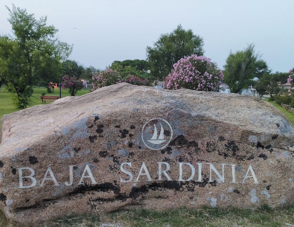 Arzachena Vacations - Seaside Apartment Baja Sardinia - 6pl August - 250 m From Smeraldo Beach ! - Property Image 4