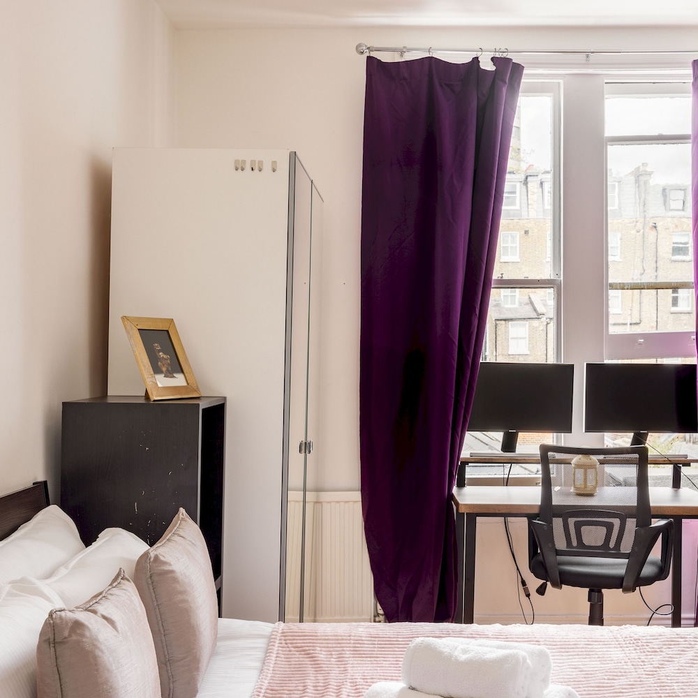 Cosy Studio in Earls Court Flat 10