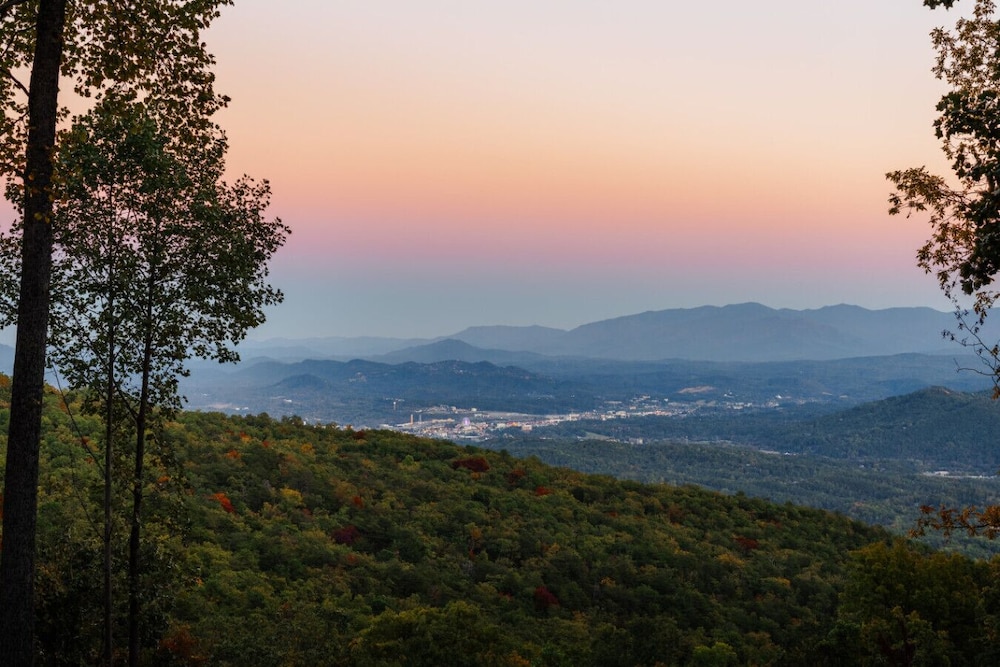 Twin Summit Resort