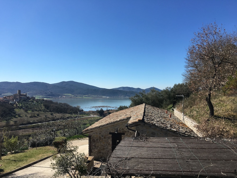 Agriturismo Monte Petreto