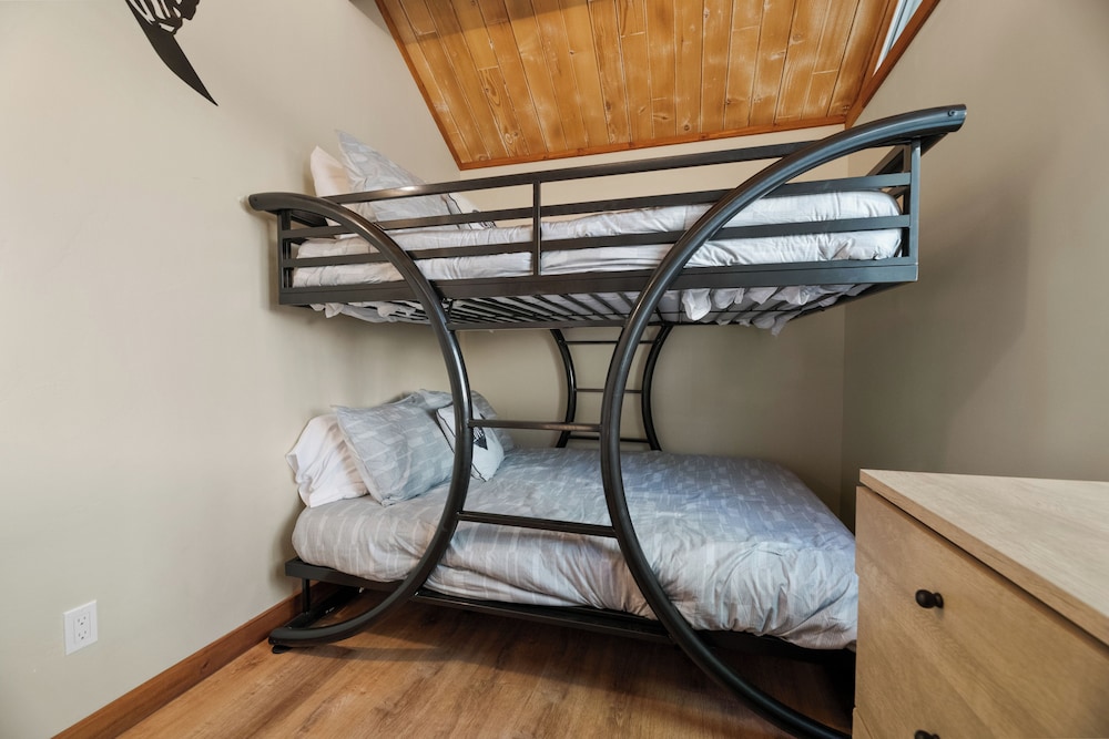 Moonridge Chalet