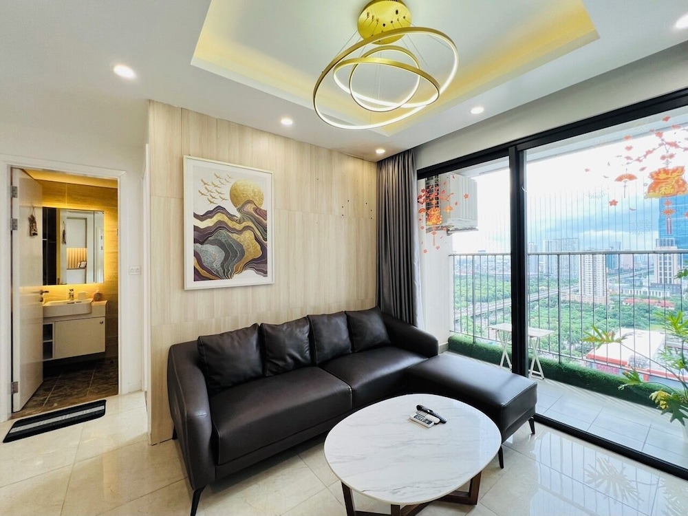 TIL Vinhomes D'capitale Elegance Suites