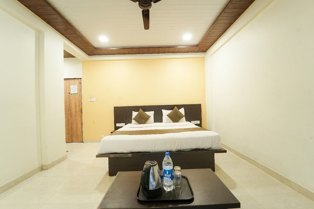 Hotel Raaya Regency