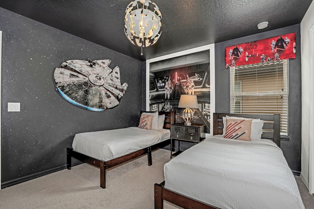 Elegant Villa W/private Pool/spa & Game Room! - Image 5