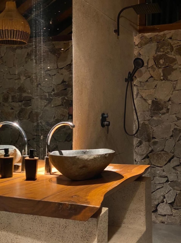 Baha Baha Villas, Sumbawa Barat - 17