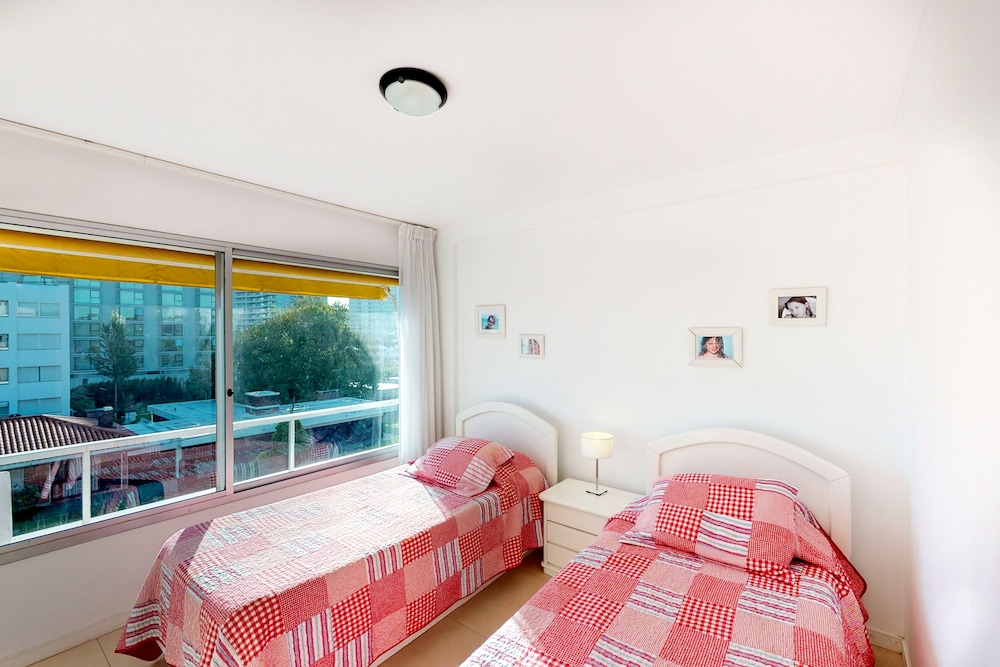 Oceana Suites Esturion view 5
