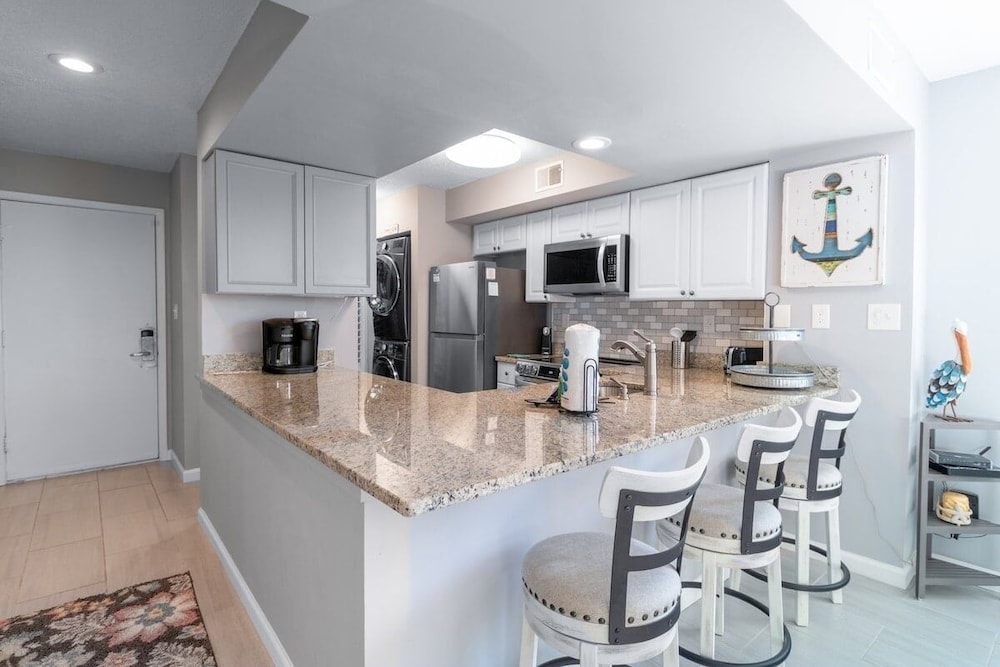 Heron Pointe E1 2 Bedroom Condo