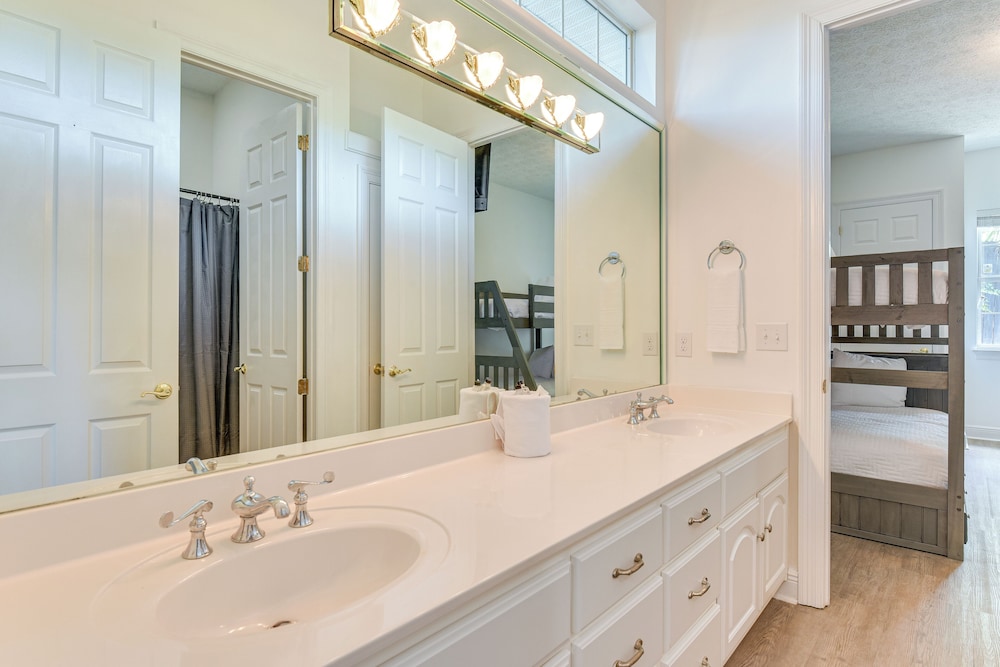 2 Mi to Beach: Luxe PCB Escape w/ Outdoor Space!