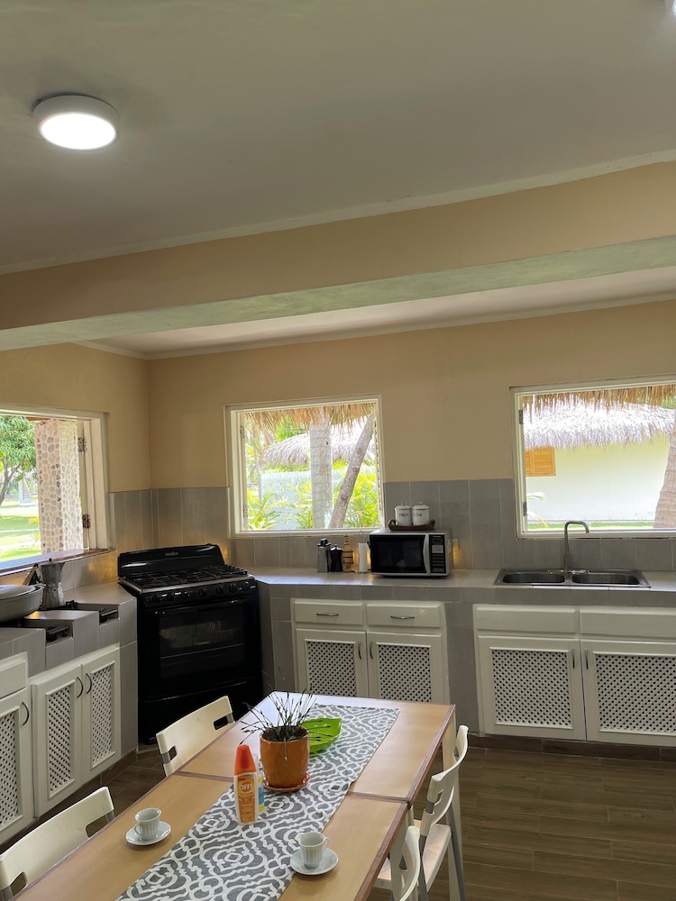 Nizao Beach Lodge