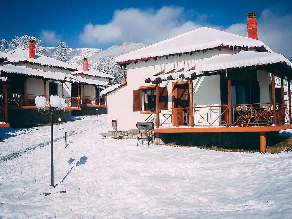 Karyon Apartments