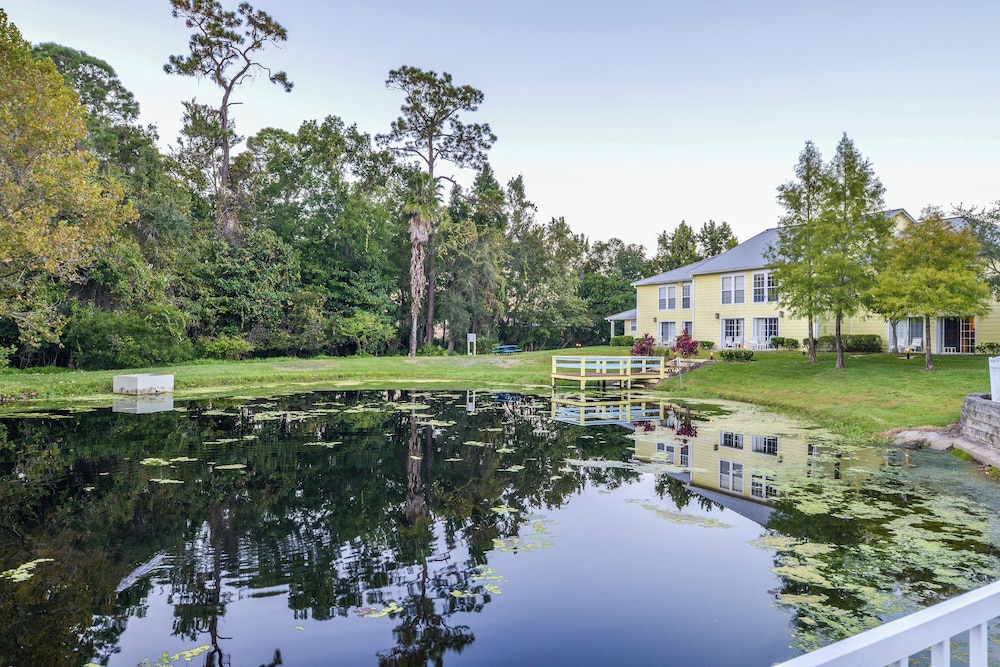 Barefoot'n Resort Kissimmee Orlando