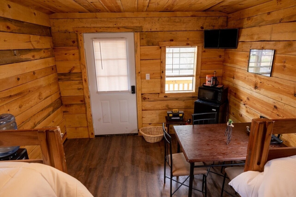 Canal Cabins