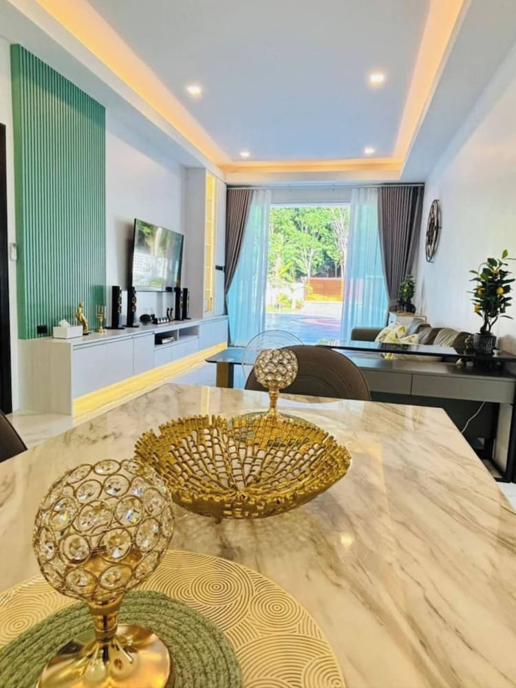Baan Suan Pool Valley Villa