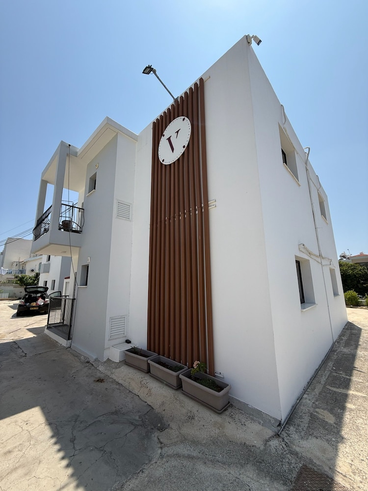Suite 004 at Valentina Apartments Paphos Cosy Comfort for Two