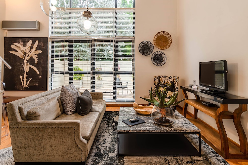The Ivy Apartments