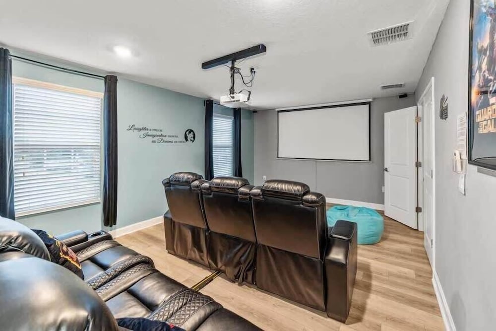 Coastal Paradise 8BR Disney Villa