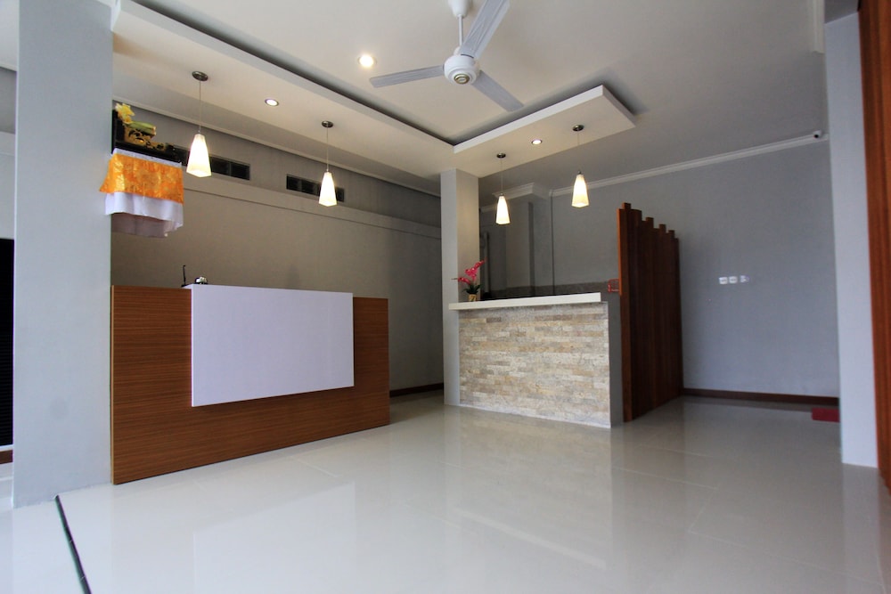 Tom Guest House