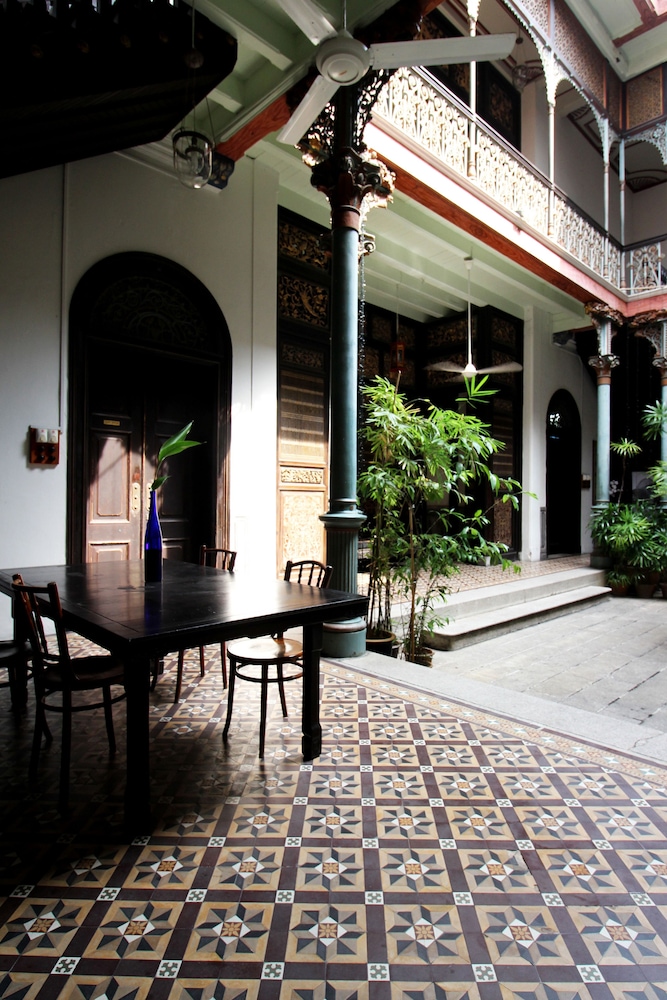 Cheong Fatt Tze - The Blue Mansion 95