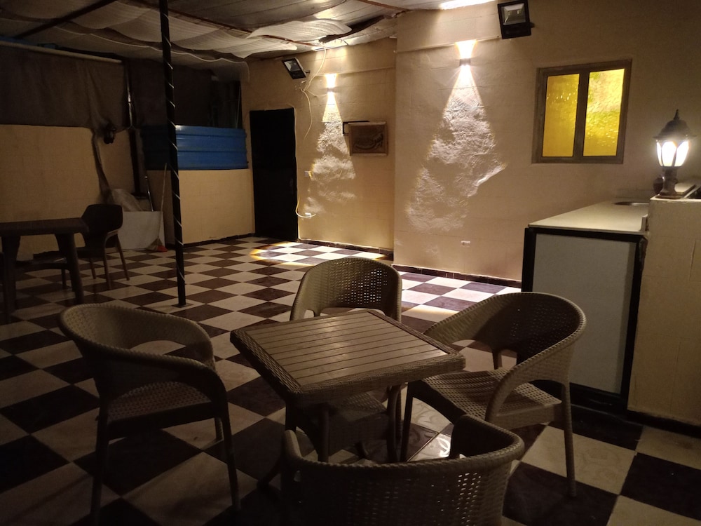 Giza Vacations - Pyramids Terrace Hostel Budget Stay - Property Image 5